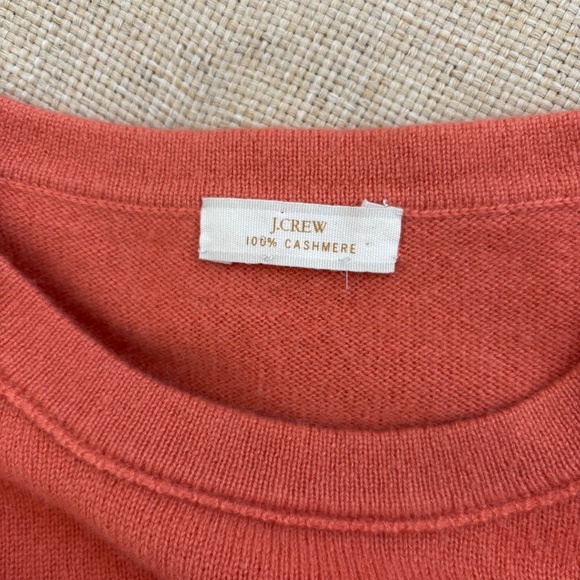 J. Crew 100% Cashmere Coral Long Sleeve Crew Neck Knit Sweater - Picture 2 of 3